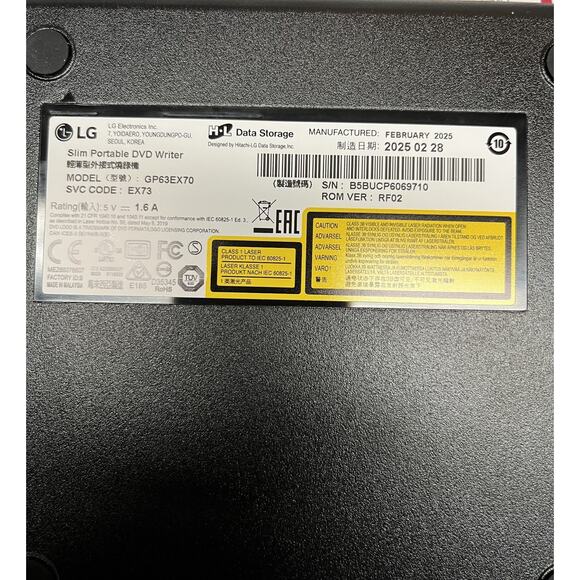 LG Ultra Slim Portable DVD Writer with M-DISC™ Support - GP63EX70 - Picture 5 of 5